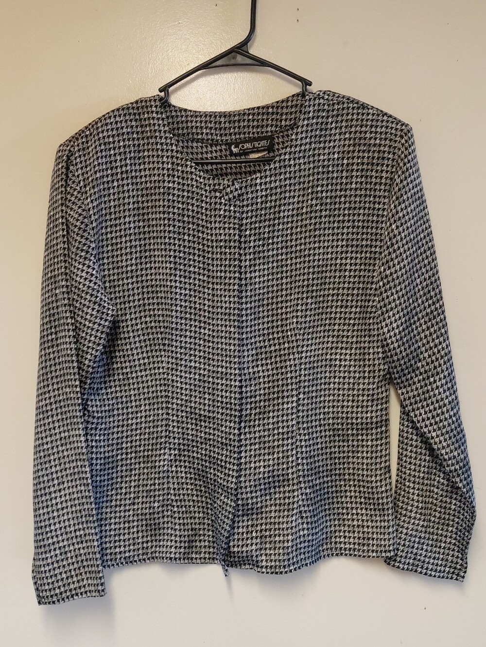 Vintage Sophisticates Women's Black/ Houndstouth Button Down Blouse Size